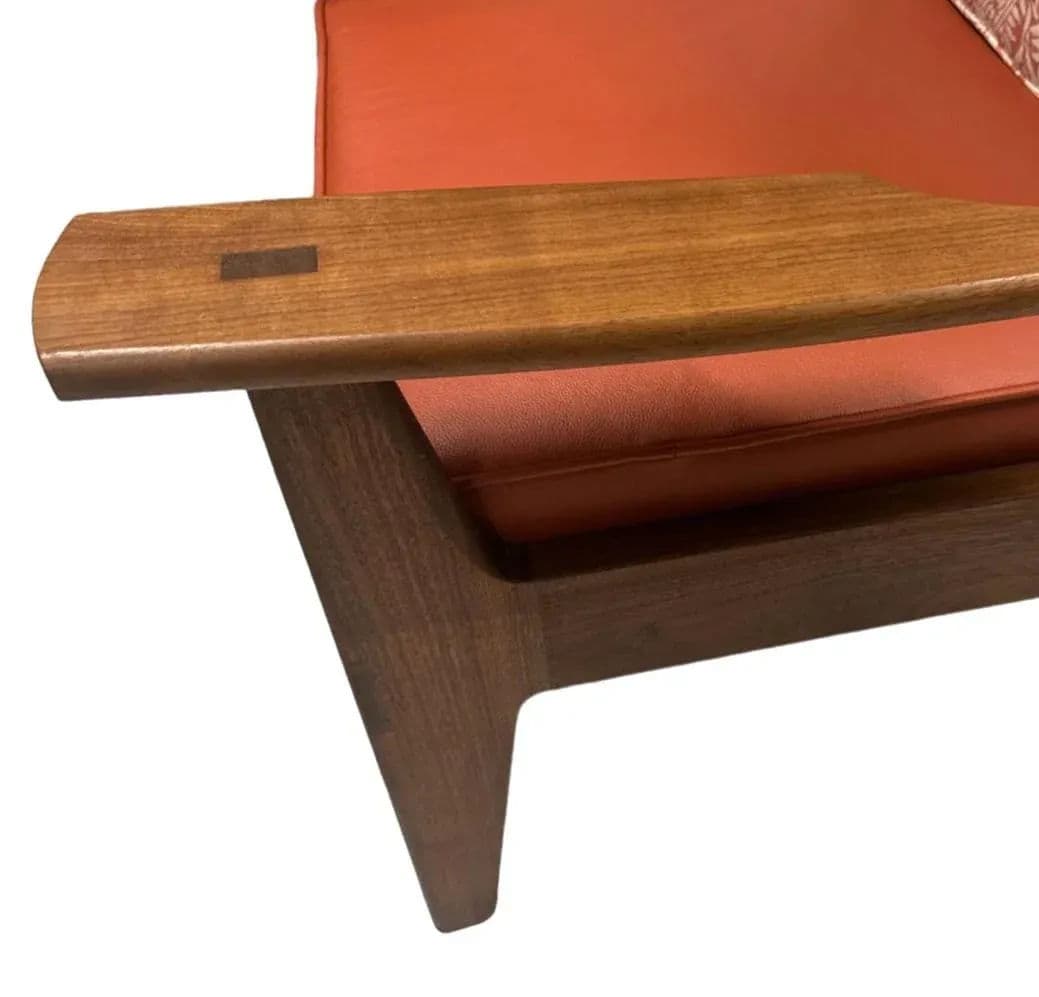 Handcrafted Mid 20th Century Lounge Chair in Walnut, Oak, Leather and Linen - Thumbnail 5