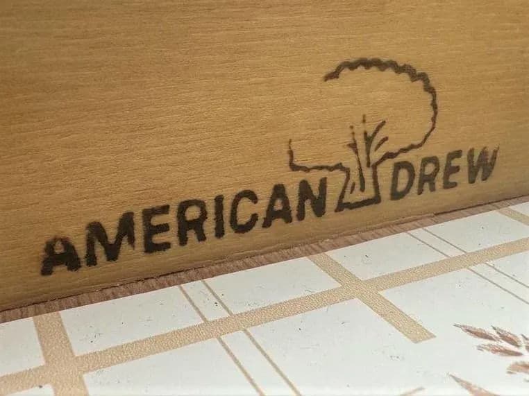 Solid Cherry Wood Drop Leaf Queen Anne Side Table by American Drew - Vintage Late 20th Century - Thumbnail 7