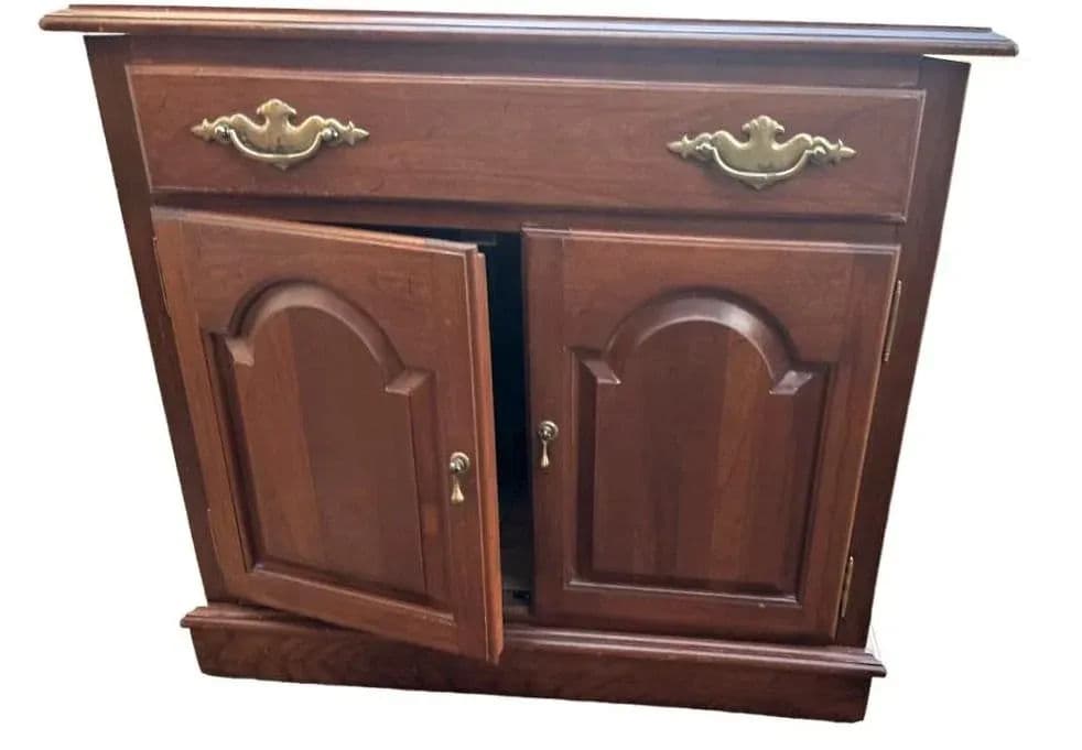 Ethan Allen Cherry Wood Nightstand or Side Table - Vintage Late 20th Century - Thumbnail 8