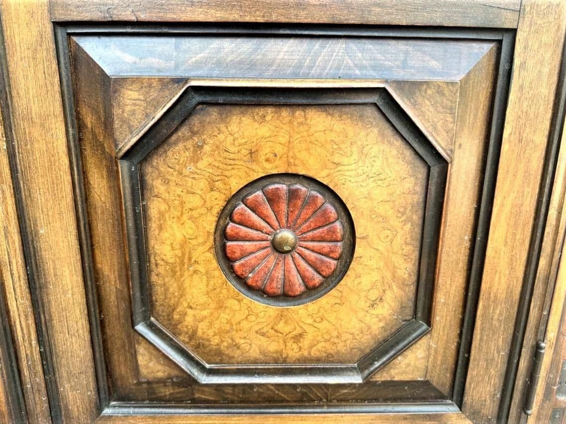 Antique Berkey & Gay Grand Rapids 'Span-Umbrian' Walnut, Burlwood and Polychrome Cabinet - Circa 1917 - Thumbnail 13