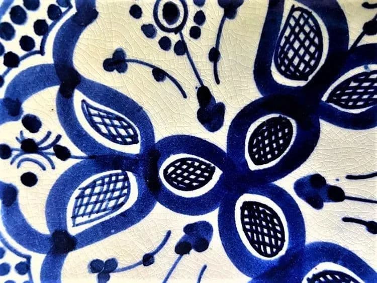 Late 20th Century Moroccan Cobalt Blue and White Decorative Plate - Thumbnail 6