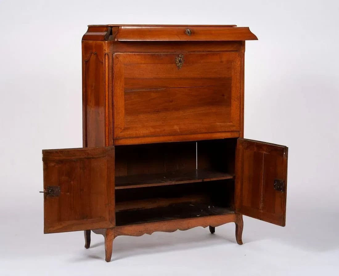 18th Century French Louis XVI Walnut Secrétaire à Abattant - Provenance Adolphus Busch and Brookings Heirs - Thumbnail 5