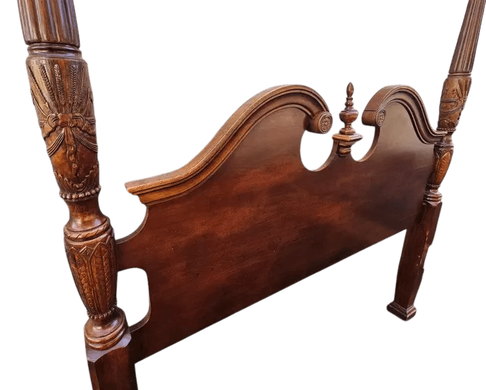 Drexel Heritage Four Poster Queen Size Rice Bed - Made in North Carolina Circa Late 20th Century - Thumbnail 4