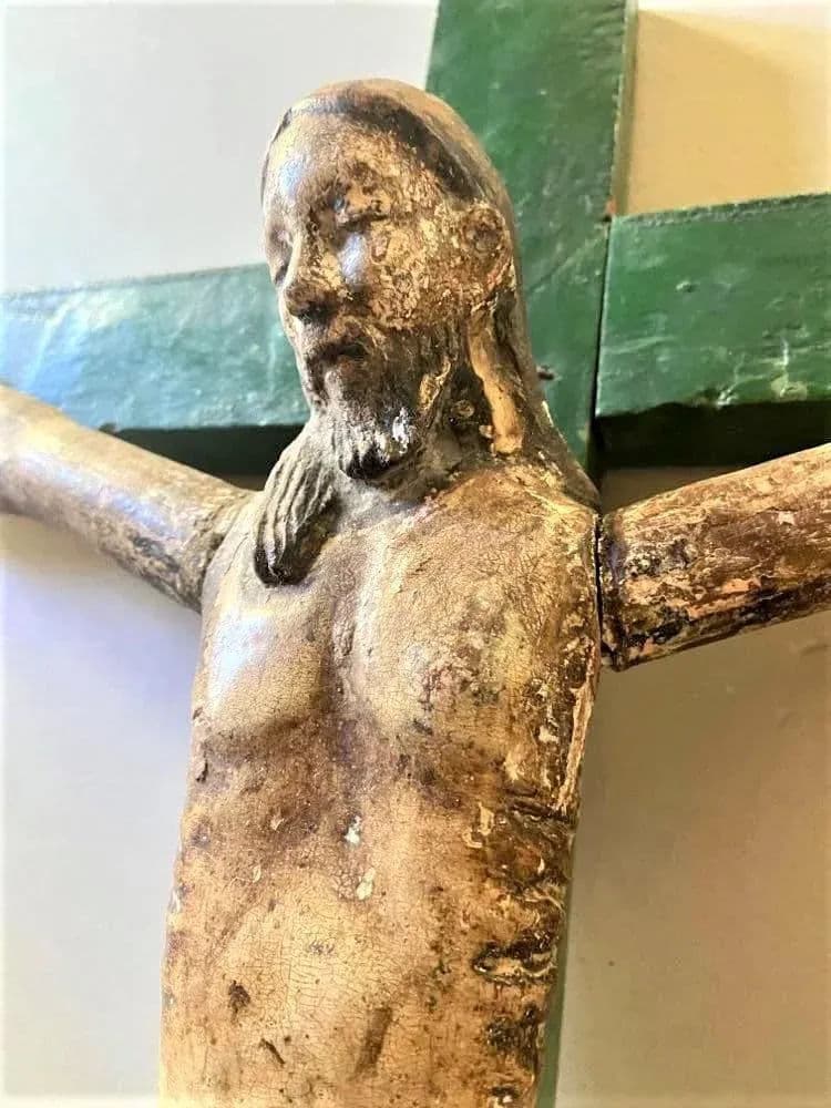 Mid 18th Century Antique Spanish Colonial Wood and Gesso Crucifix - Thumbnail 3