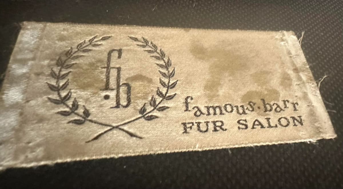 Vladimir Kagan Design Nautilus Ottoman Upholstered in Mink Fur - Thumbnail 9