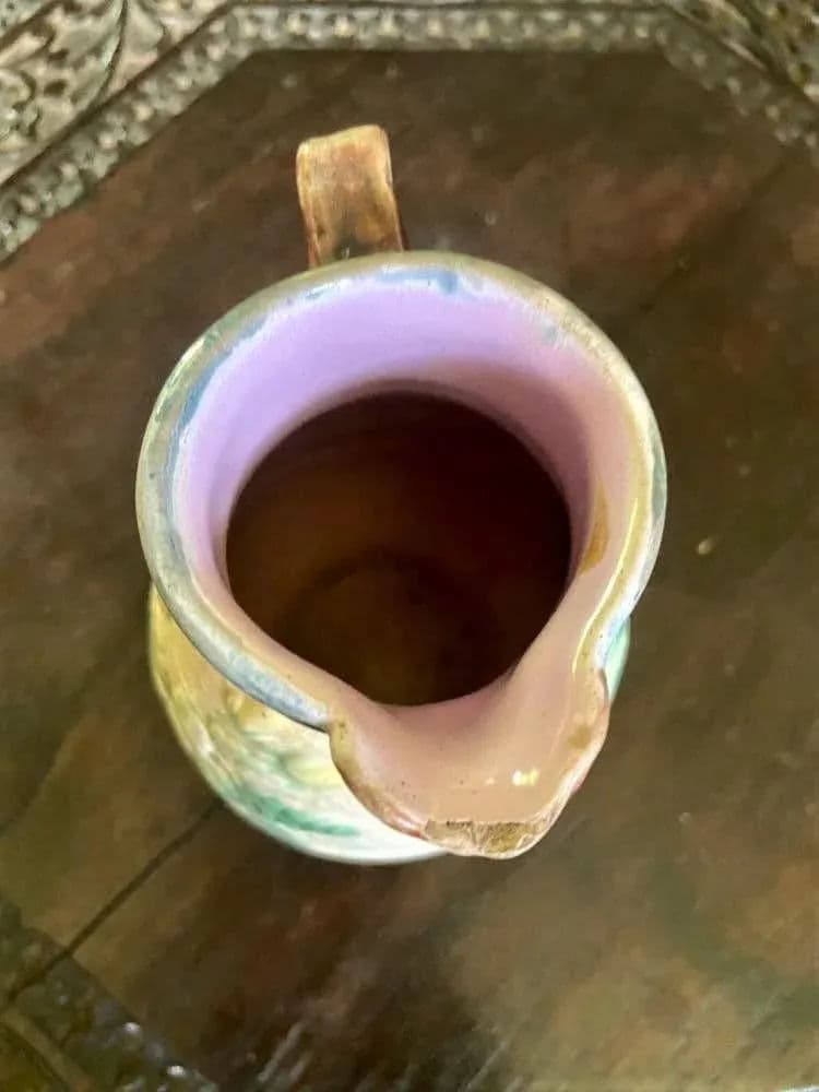 1890s Butterfly Spout Arts & Crafts Etruscan Majolica Pitchers - Set of 5 - Thumbnail 3