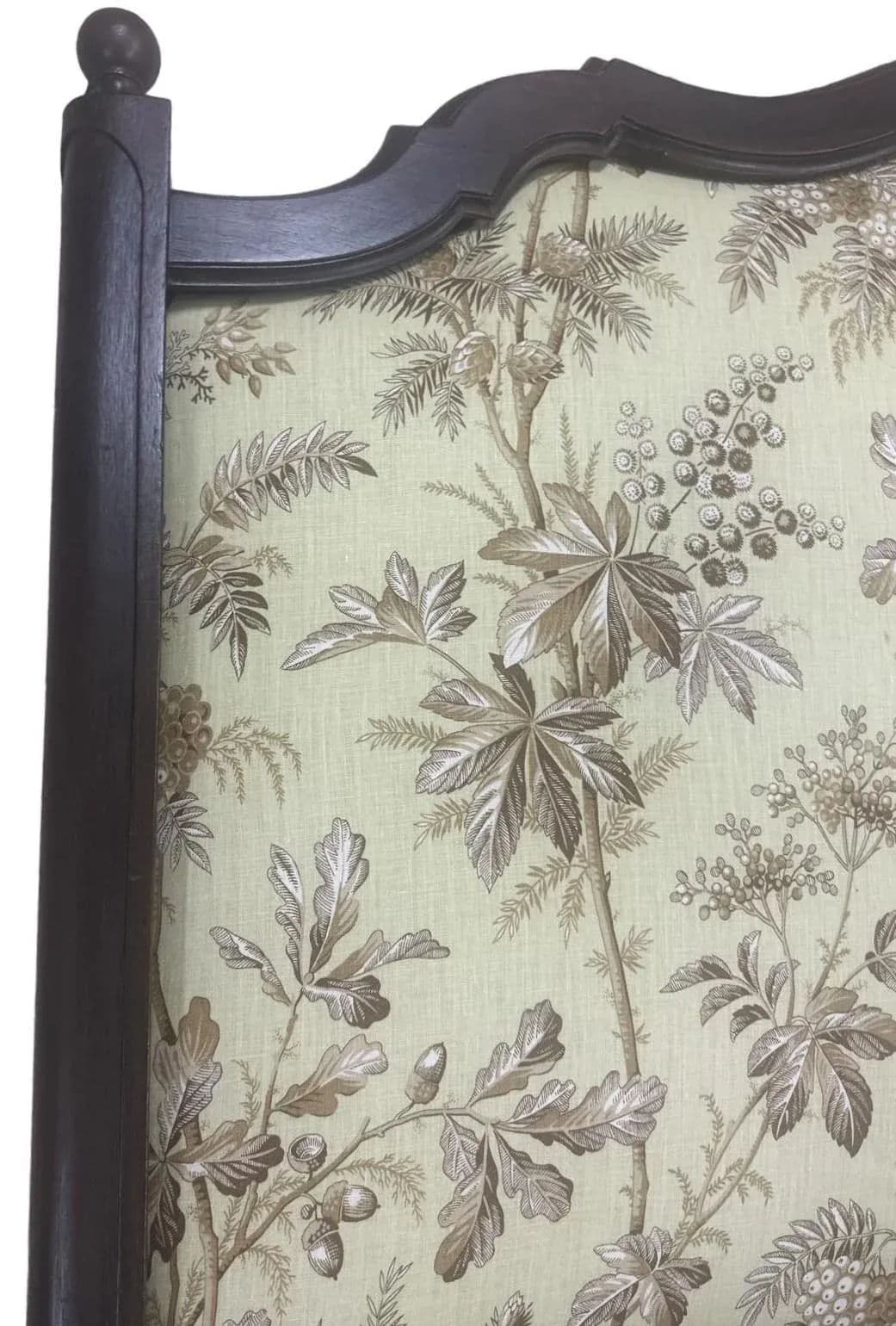 New Schumacher Chinoiserie ‘Brantwood Vine’ Linen Upholstery on Antique 19th Century Walnut Headboard - Thumbnail 5
