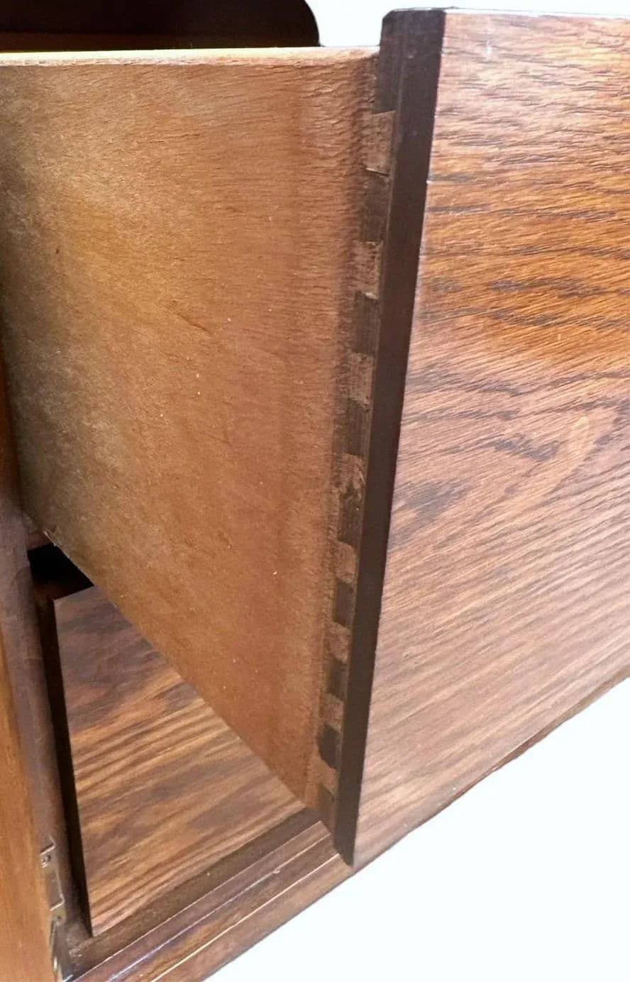 Mid 20th Century Russel Wright Style Solid Oak Bassett Credenza - Thumbnail 3