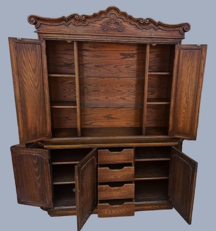 Spanish Style Carved Oak Sideboard Hutch by Jamestown Lounge Company - Vintage Mid 20th Century - Thumbnail 3