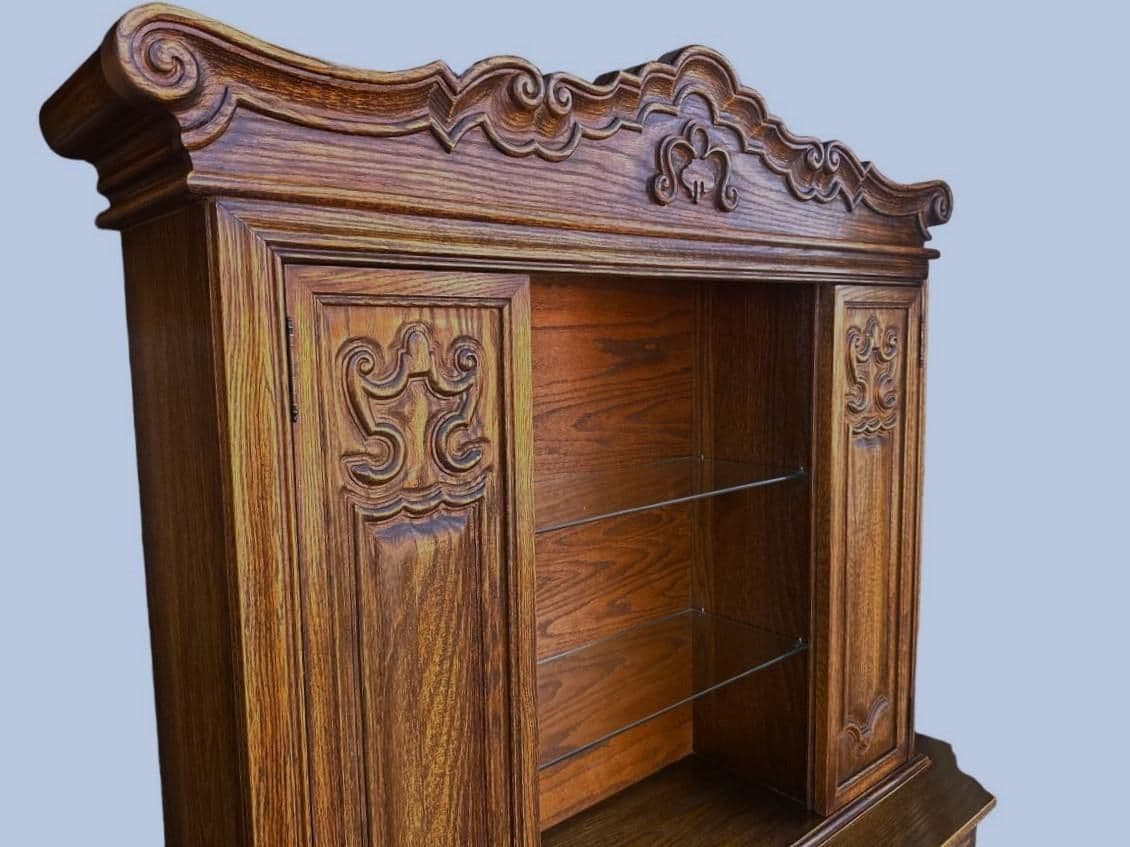 Spanish Style Carved Oak Sideboard Hutch by Jamestown Lounge Company - Vintage Mid 20th Century - Thumbnail 5