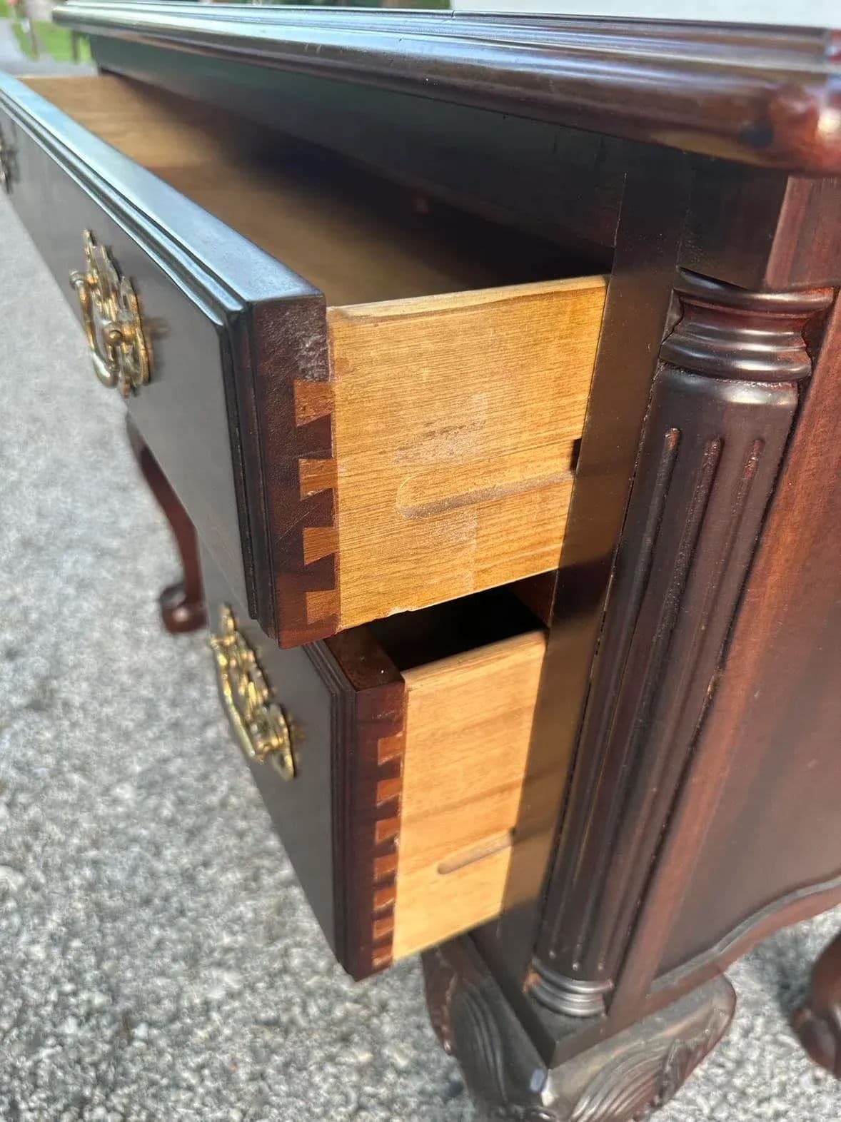 Solid Mahogany Carved Philadelphia Chippendale Lowboy - Vintage Late 20th Century - Thumbnail 4