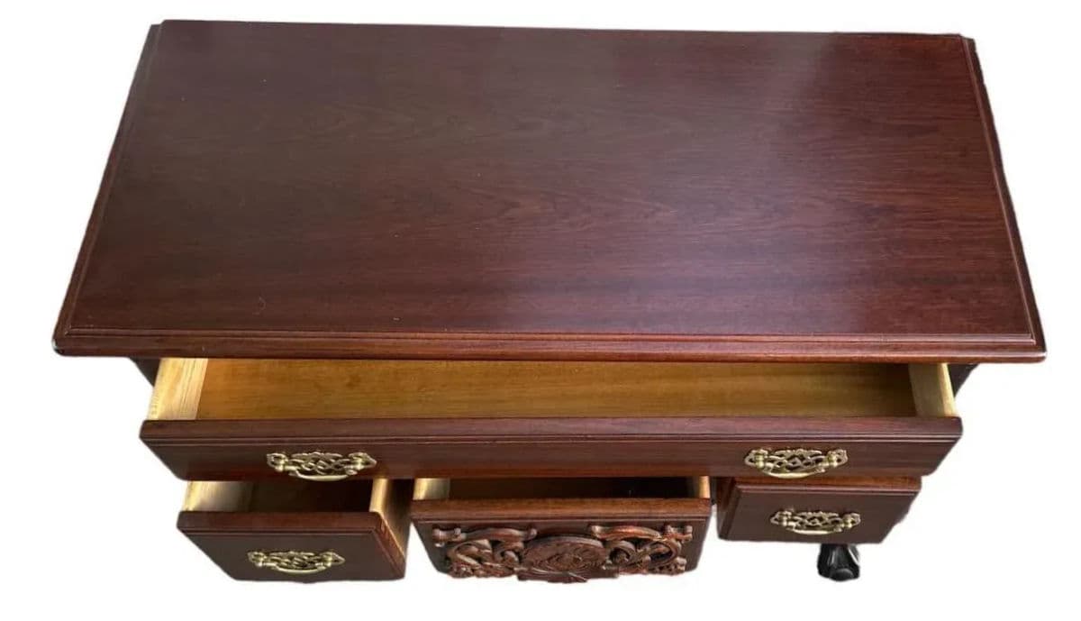 Solid Mahogany Carved Philadelphia Chippendale Lowboy - Vintage Late 20th Century - Thumbnail 3