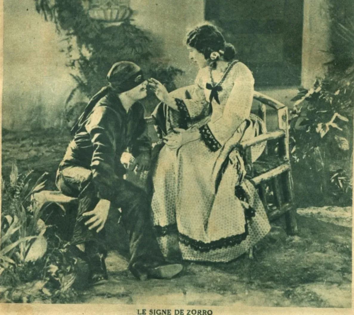 Antique Spanish Revival Solid Oak Liquor Cabinet or Linen Press - Early 20th Century - Thumbnail 9