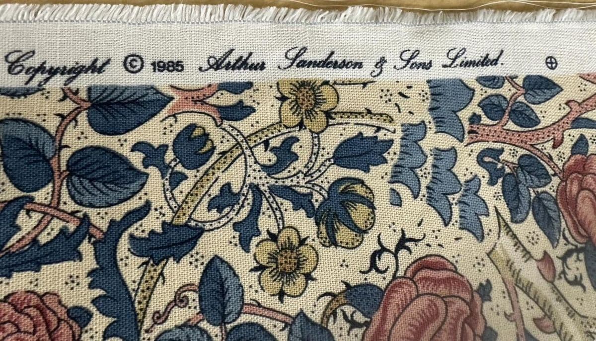 Faux Bois Dining Table and Four Chairs by Andre Originals With New William Morris 'Rose' Linen Upholstery - Vintage Late 20th Century - Thumbnail 13