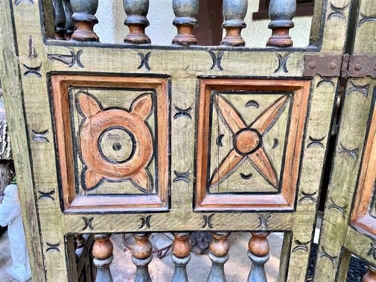 Extraordinary Antique Painted 18th Century Spanish Colonial Room Divider From Mexico - Thumbnail 4