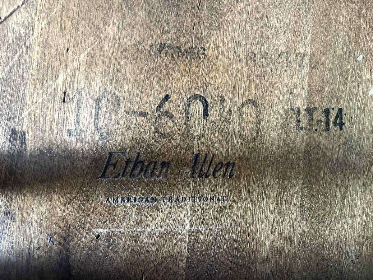 Ethan Allen Vintage American Traditional Nutmeg Birch and Maple Windsor Dining Chairs - Set of 6 - Mid 20th Century - Thumbnail 6