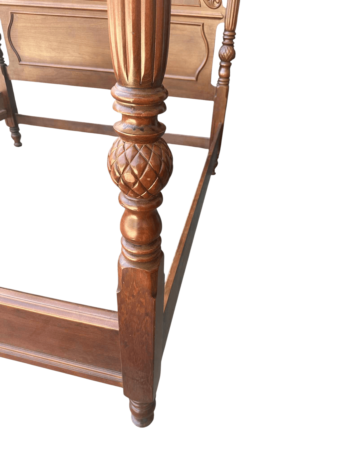 King Size Stanley Furniture Cherry Wood Chippendale Style Bed - Made in North Carolina in 1998 - Thumbnail 4