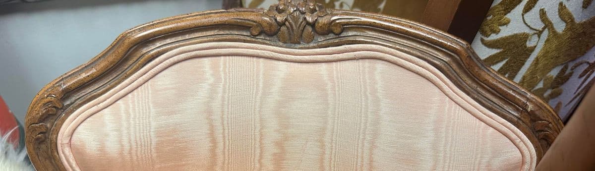 Pair of Antique Louis XV French Children's Bergere Chairs in Walnut and Pink Watered Silk - Provenance Adolphus Busch Heirs - Early 20th Century - Thumbnail 7