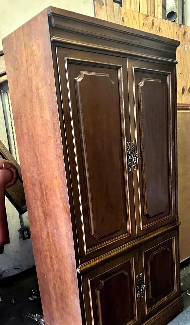 Hooker Furniture Solid Cherry Wood Armoire - Vintage Late 20th Century - Thumbnail 11