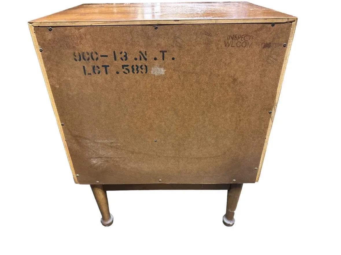 American of Martinsville Nightstand - Thumbnail 6