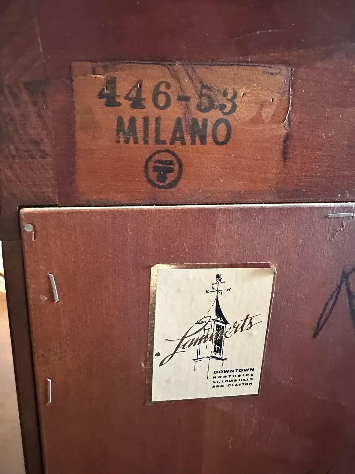 Kindel Grand Rapids 'Milano' Cherry Breakfront China Cabinet - Circa 1960 - Thumbnail 8