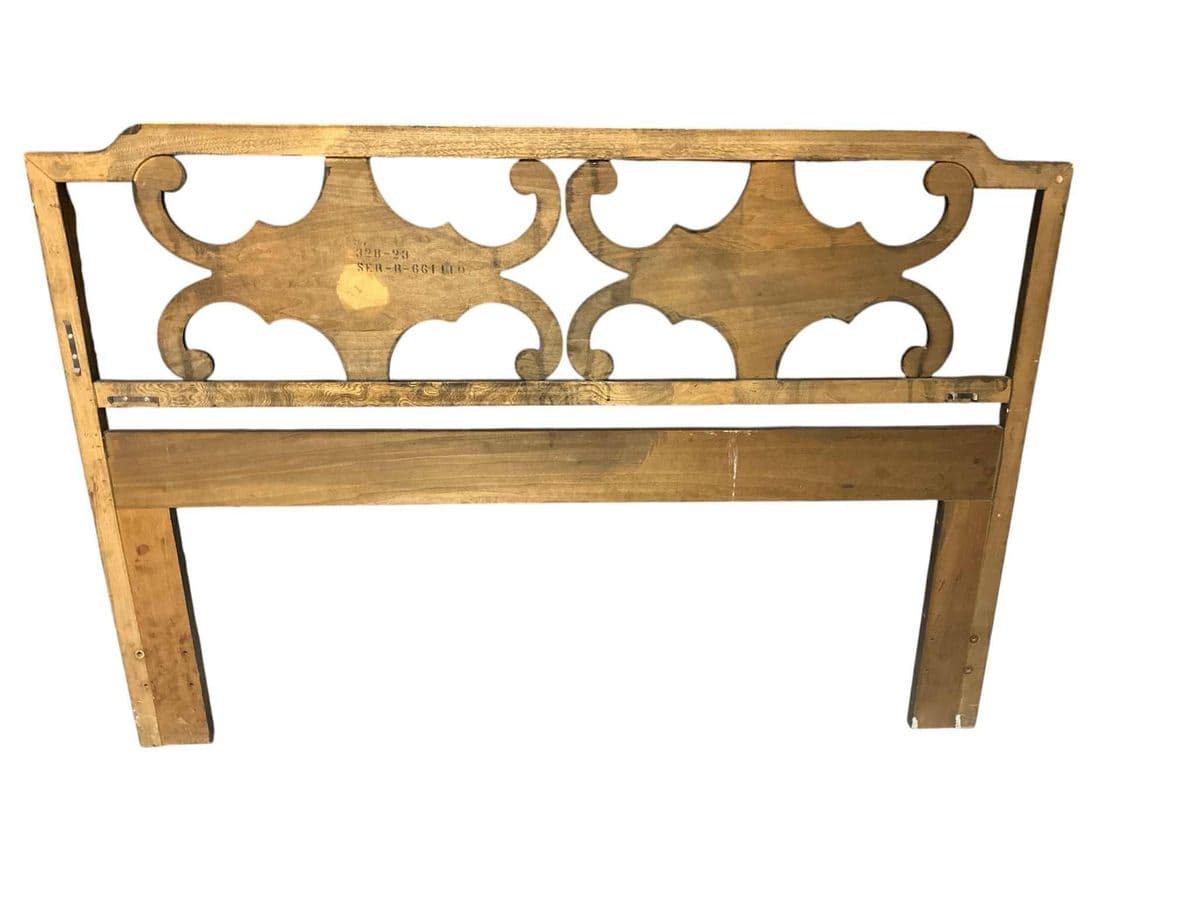 Spanish Revival Queen Size Solid Oak Headboard - Circa 1960s - Thumbnail 5