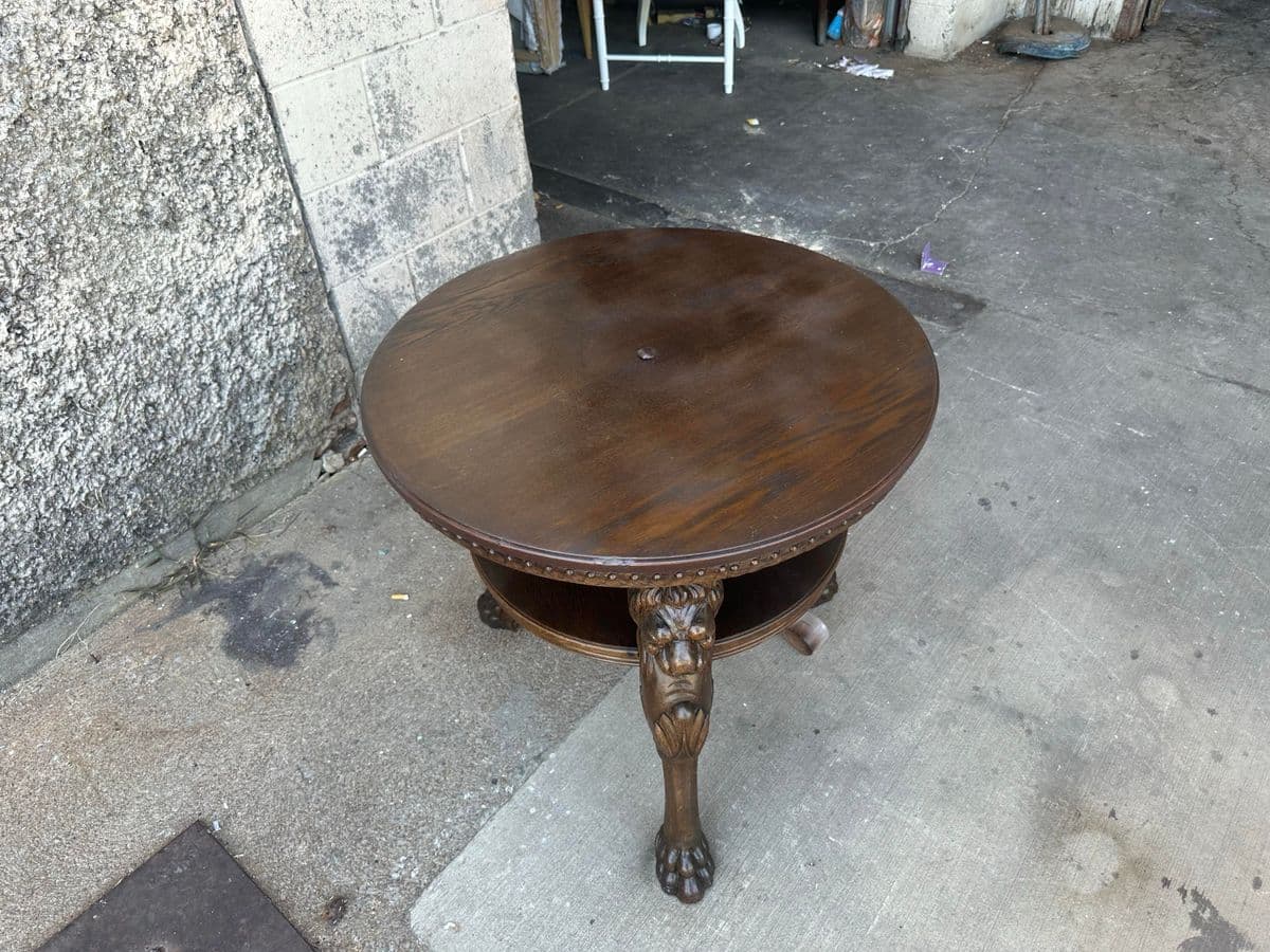 Renaissance Revival German Carved Oak Accent Table From Lichterfelde in Fin De Siècle Berlin - Thumbnail 8