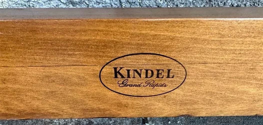 Kindel Grand Rapids Fruitwood Four Poster Bed - Full Size - Vintage Circa 1950s - Thumbnail 5