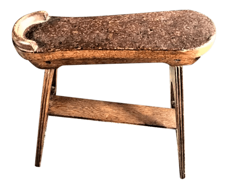 1920s Viennese Quarter Sawn Oak Foot Rest for a Home or Shoe Store - Thumbnail 3