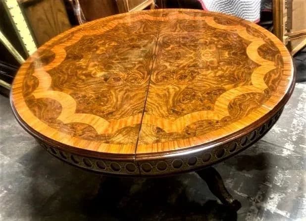 Monumental 19th Century Antique French Empire Dining Table in Burlwood, Satinwood and Mahogany - Thumbnail 8