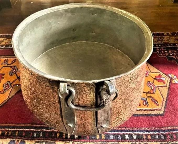 Large Antique Hammered Copper Cauldron With Hand Wrought Iron Handles - Thumbnail 3