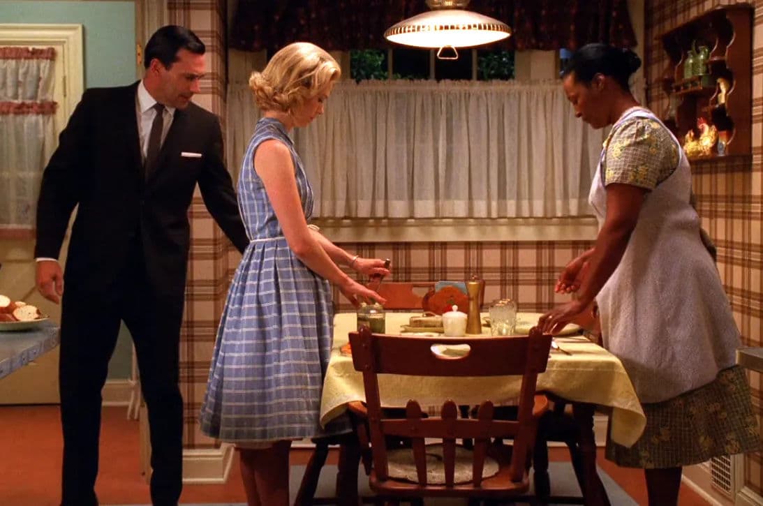 Betty Draper 'Mad Men' Maple Breakfast Table by Willett Furniture - Mid 20th Century - Thumbnail 5