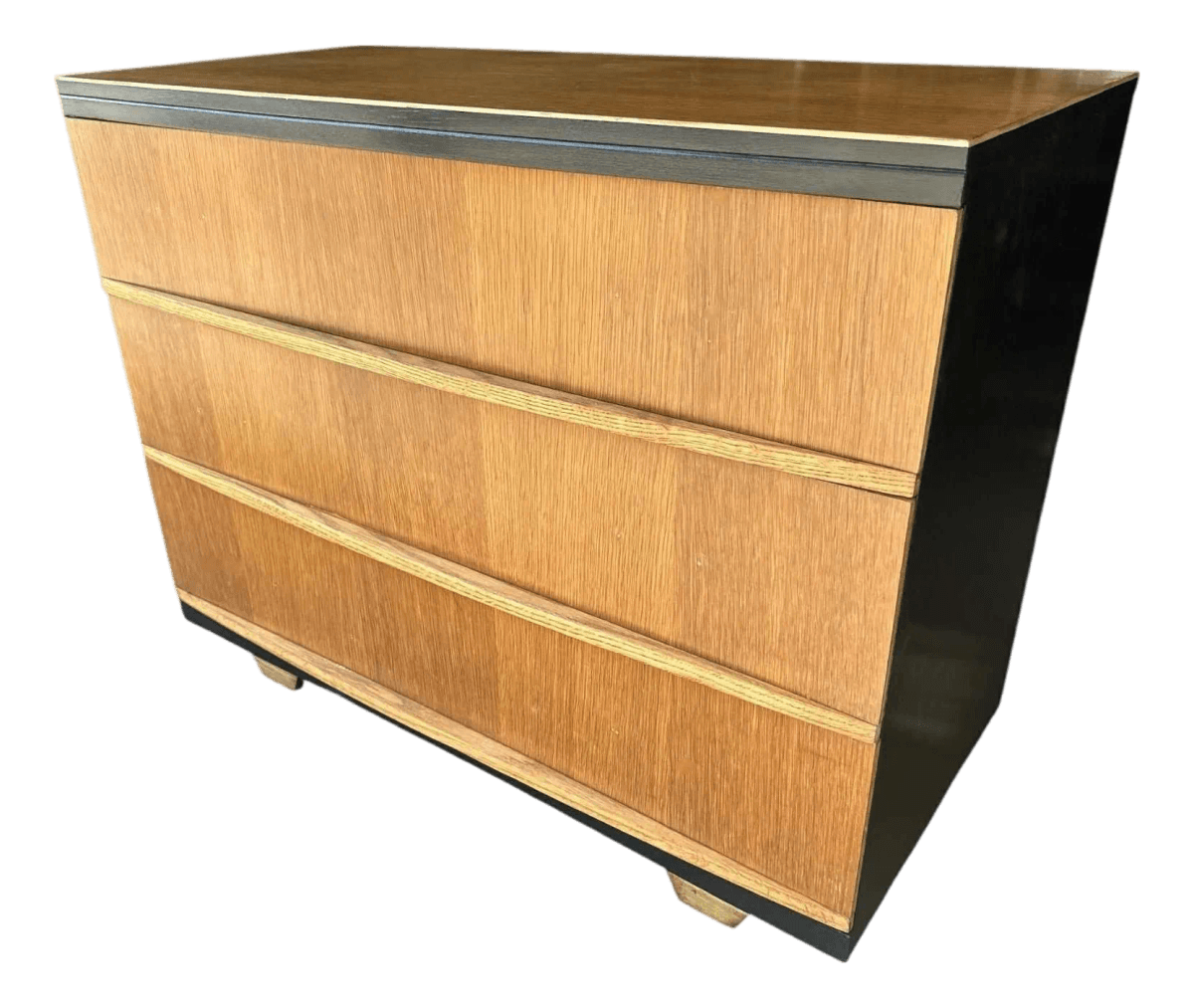 Harmony House Oak Mid Century Chest of Drawers - Dovetailed - Circa 1960 - Thumbnail 2