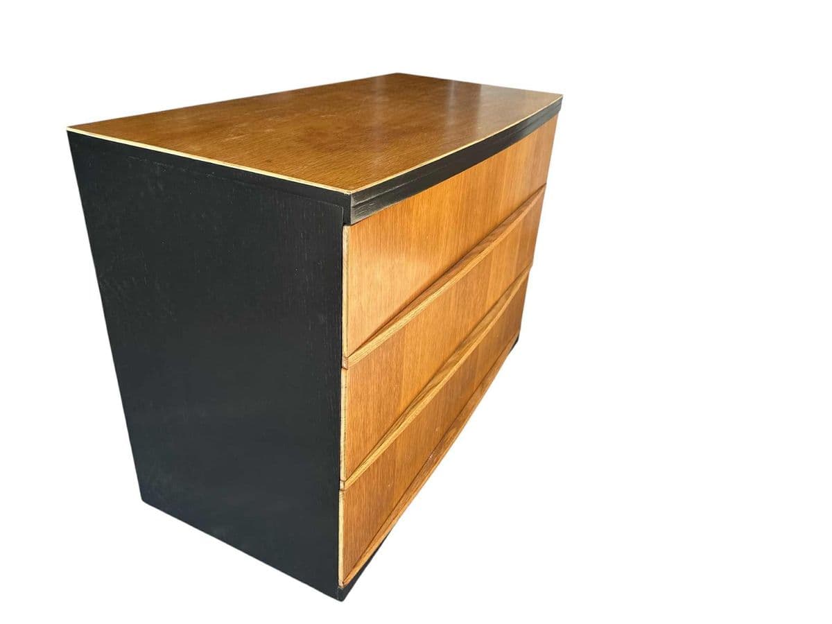 Harmony House Oak Mid Century Chest of Drawers - Dovetailed - Circa 1960 - Thumbnail 5
