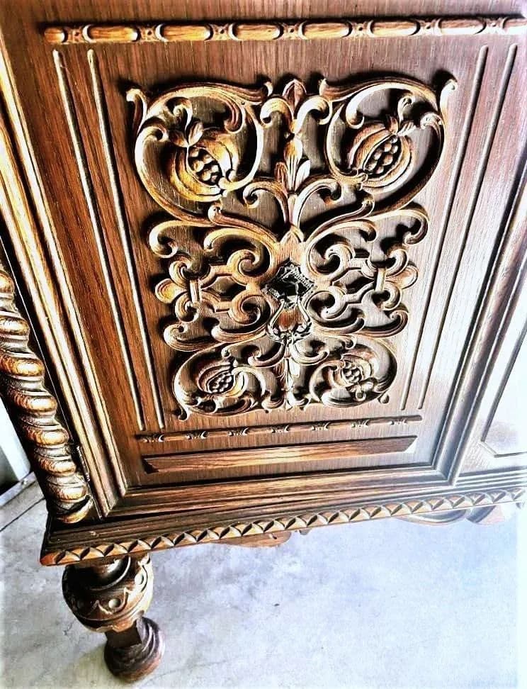 Pomegranate Carving Detailed Spanish Revival Oak Liquor Cabinet or Linen Press - 1920s Antique - Thumbnail 3