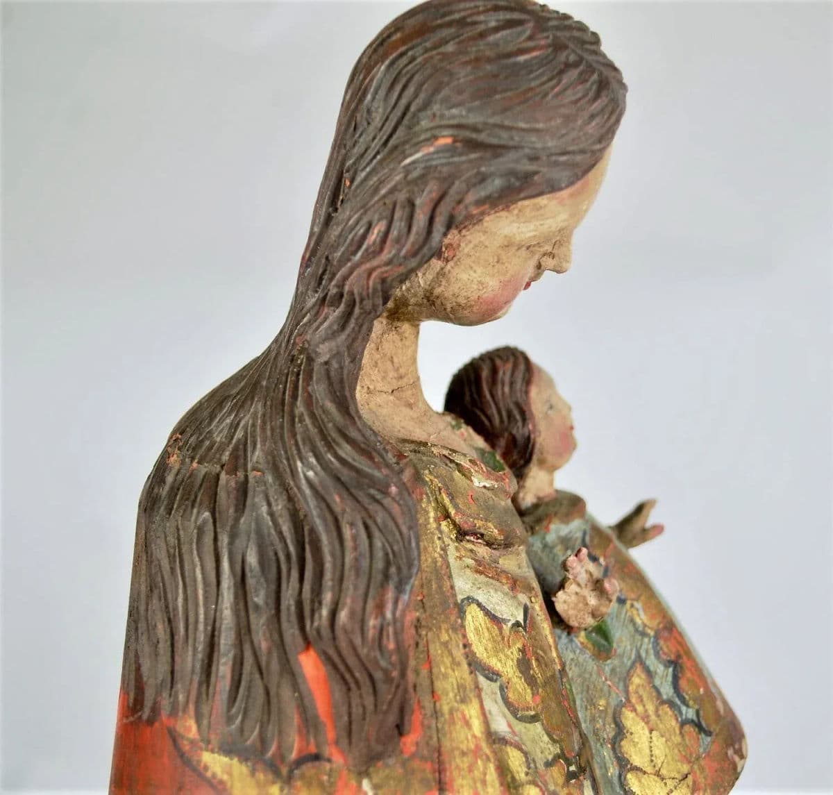 17th Century "Nuestra Señora De Los Desamparados" Wood and Polychrome Image of Valencian Patroness - Thumbnail 4