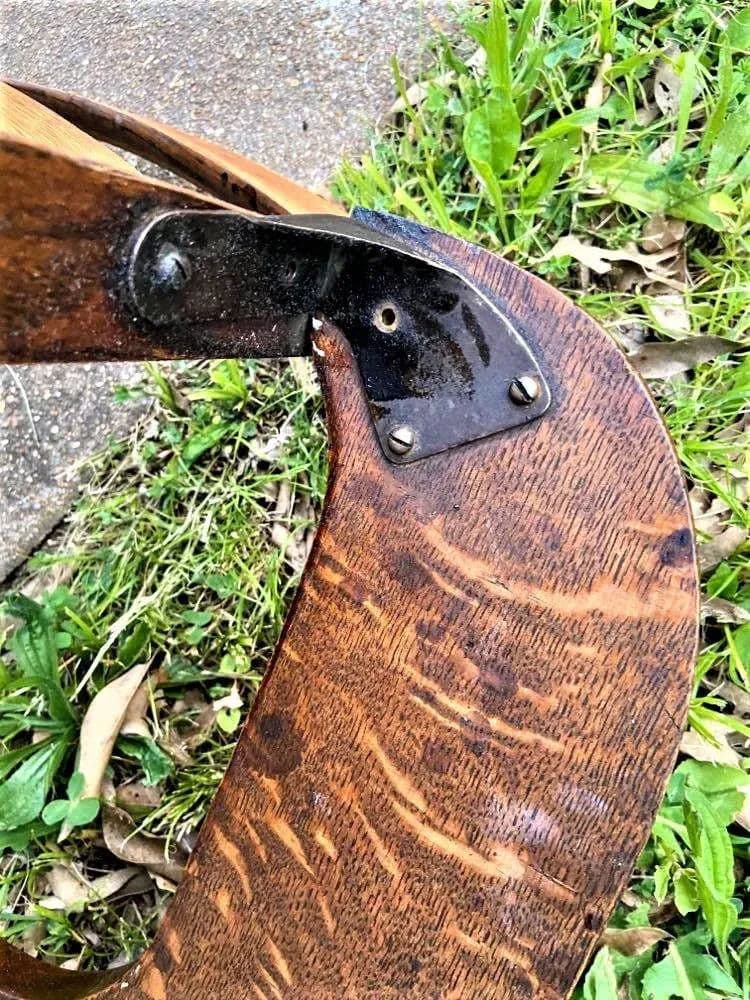 1910 Arts & Crafts Antique Quarter Sawn Oak Chair With Student Writing Surface - Thumbnail 8