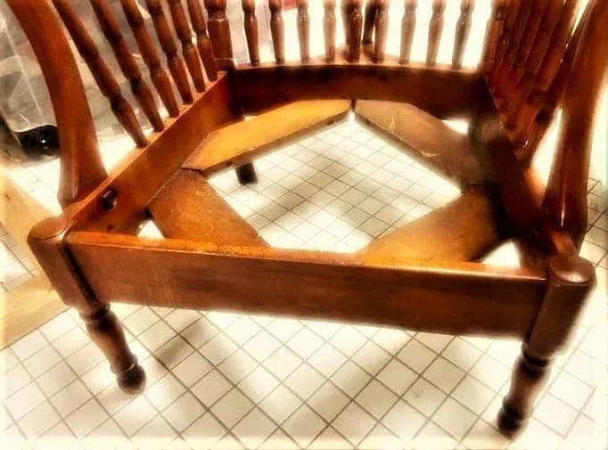 Stickley Brothers Signed Antique Maple Windsor Chair With Seat and Back Cushions - Grand Rapids - 1920s - Thumbnail 10