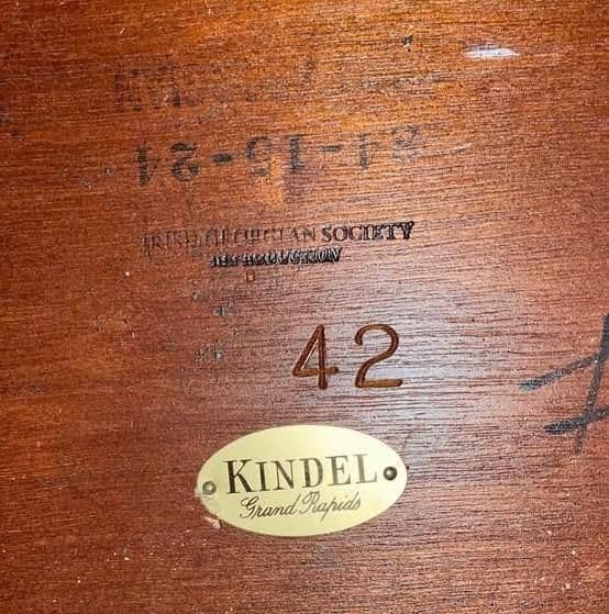 1990s Kindel Grand Rapids 'Irish Georgian Society' Collection Mahogany 8' Drop Leaf Wake Table or Dining Table - Thumbnail 5