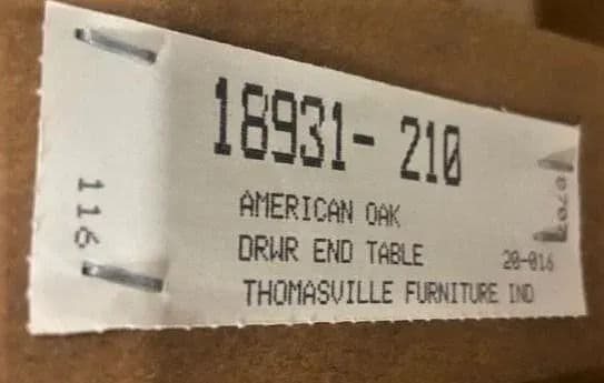 Pair of Thomasville Vintage Solid Oak Queen Anne Side Tables Late 20th Century - Thumbnail 7