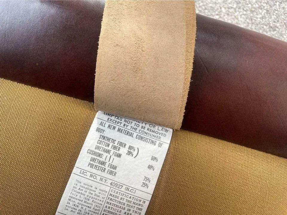 Leather Tufted Gainsborough Chairs by Leathercraft of Conover, North Carolina - a Pair - Thumbnail 7