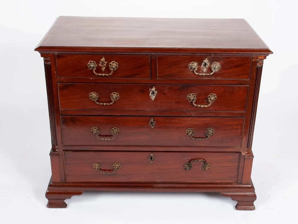 Late 18th Century George III Mahogany Chest of Drawers - Thumbnail 4