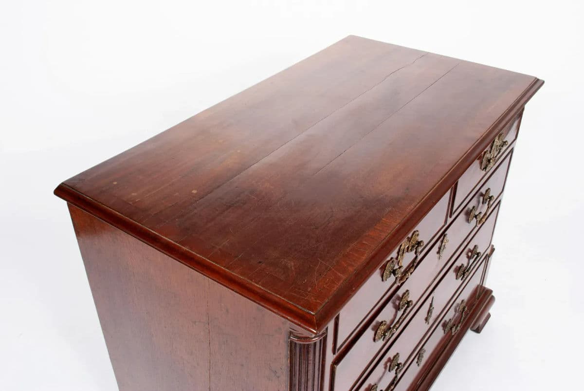 Late 18th Century George III Mahogany Chest of Drawers - Thumbnail 7