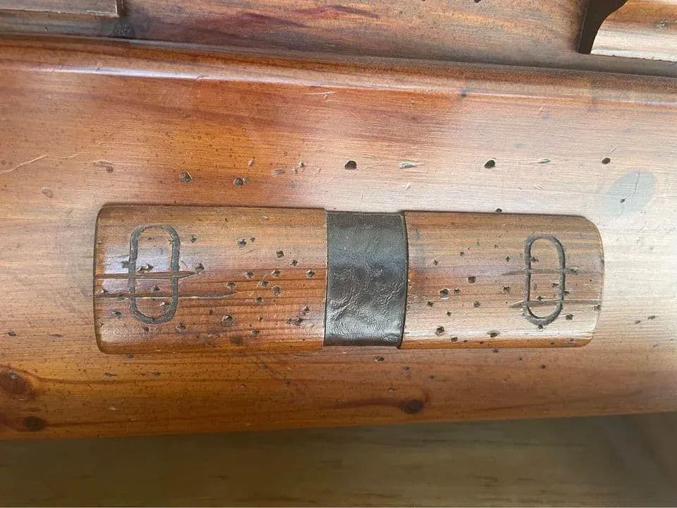 Henry Link Vintage Link Taylor ‘Rawhide’ Series Chest and Hutch - Made in North Carolina in 1976 - Thumbnail 6