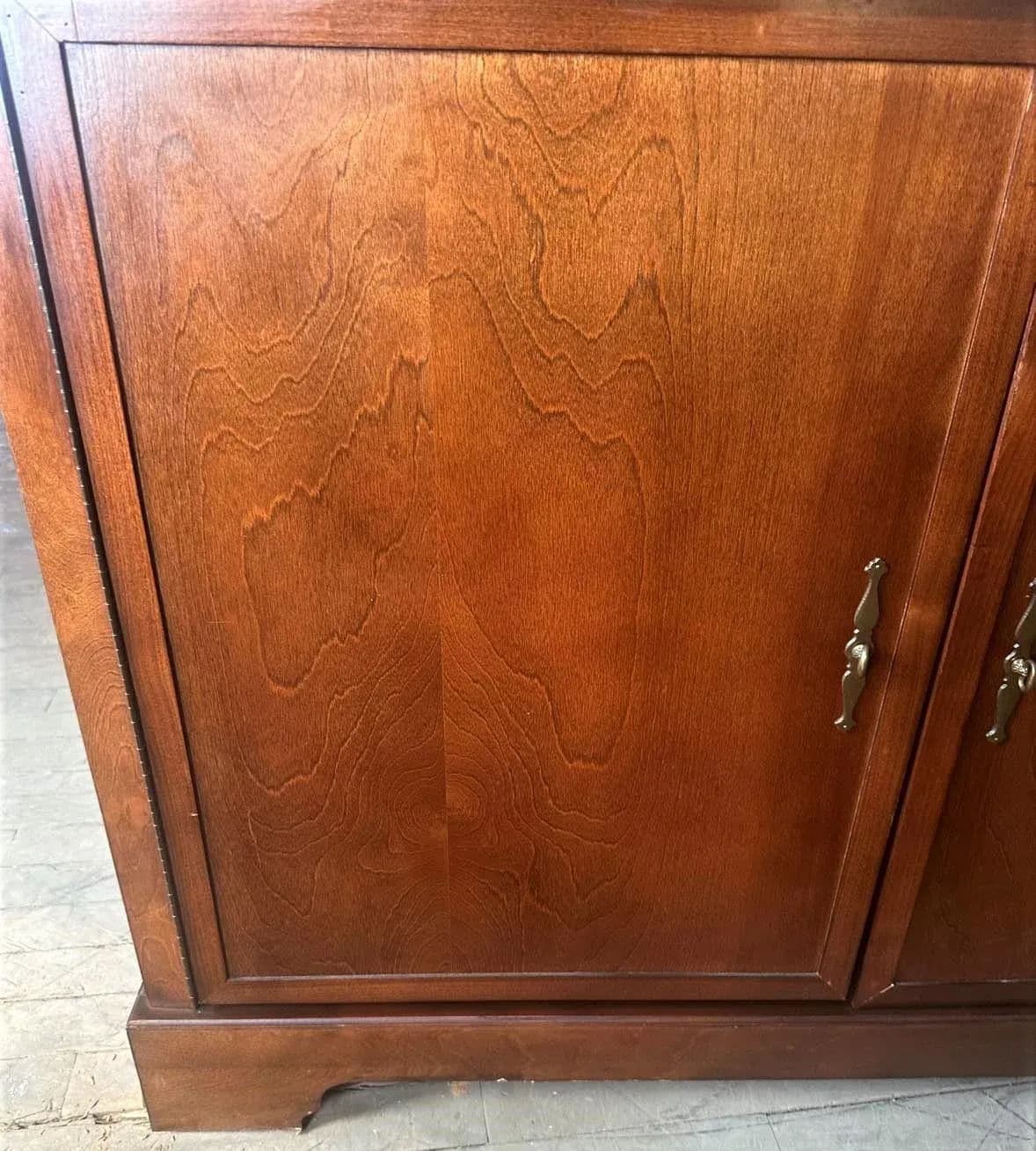 Late 20th Century Cherry Wood 72" Georgian Credenza 'Made Expressly for the Ritz-Carlton Hotel' - Thumbnail 4