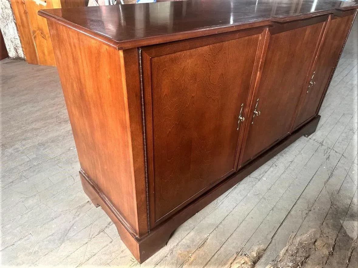 Late 20th Century Cherry Wood 72" Georgian Credenza 'Made Expressly for the Ritz-Carlton Hotel' - Thumbnail 8
