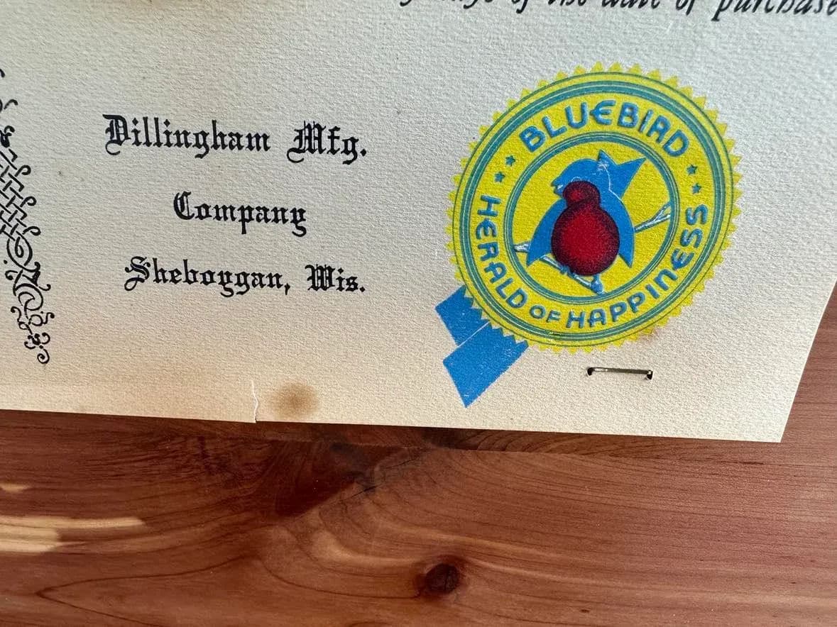 Merton Gershun Attributed Walnut Dillingham Bluebird Cedar Chest - Circa 1950s - Thumbnail 10