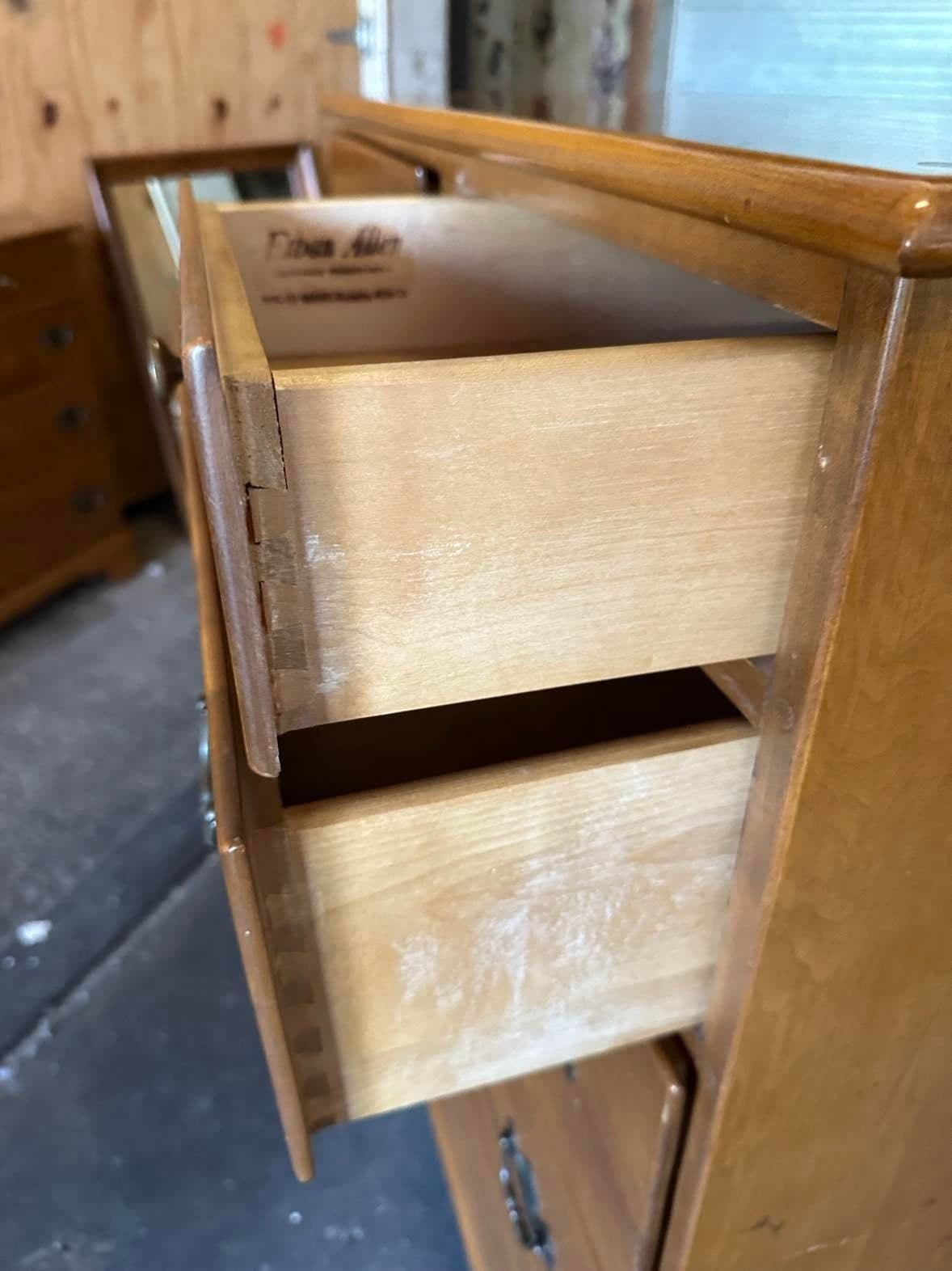 Ethan Allen Nutmeg Solid Maple 46" High Chest of 6 Drawers - Vintage 1960s - Thumbnail 5