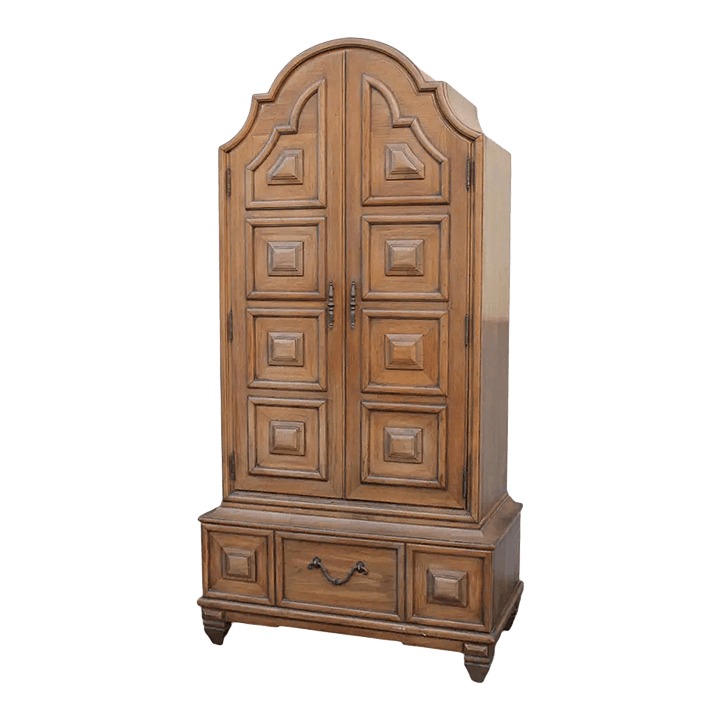 Thomasville Spanish Colonial Hollywood Regency Style Mid Century Oak Armoire - Vintage 1960s - Thumbnail 2
