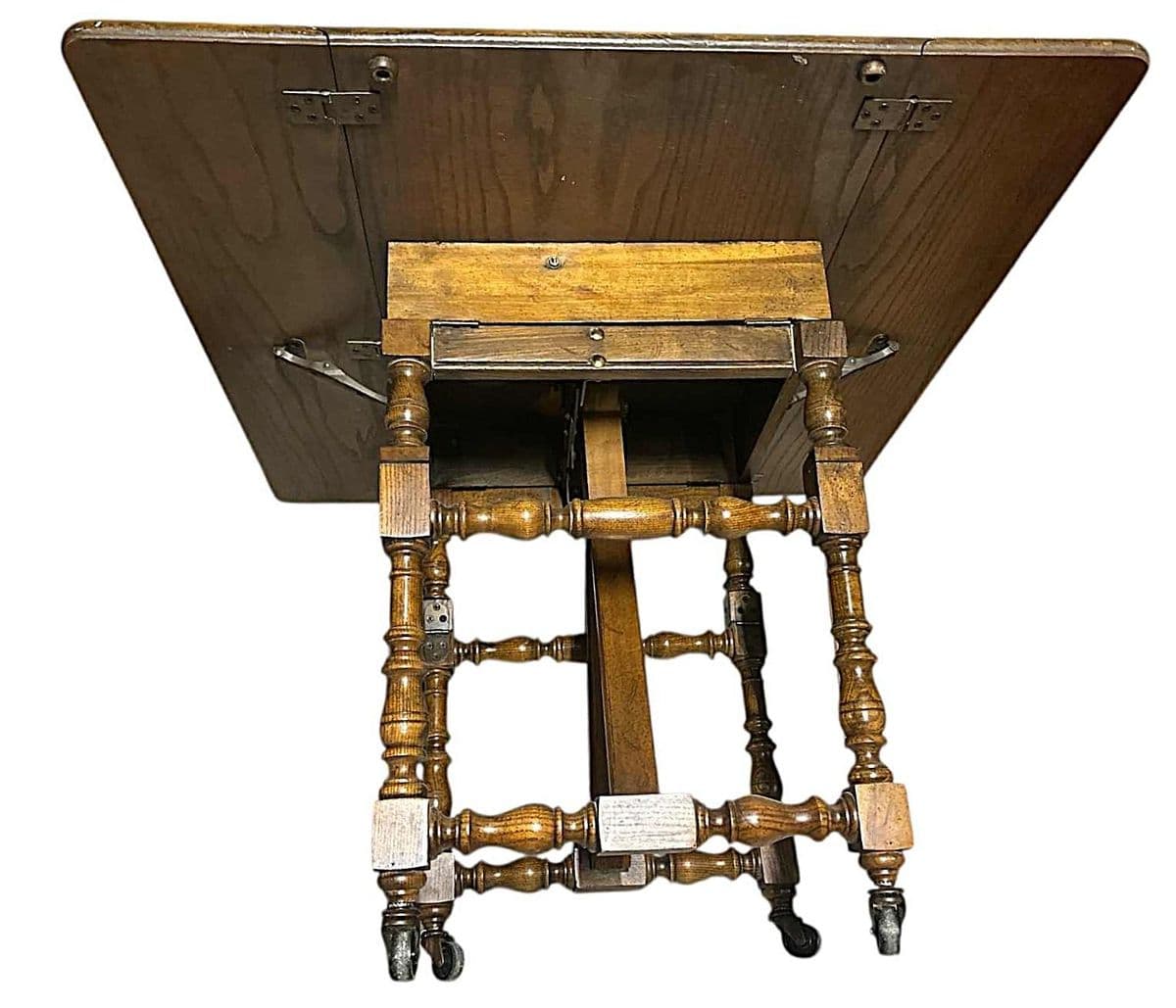 Late 20th Century Baker Furniture Vintage William & Mary Oak Drop Leaf 18” H Coffee Table Adjustable as 29” H Side Table - Thumbnail 7